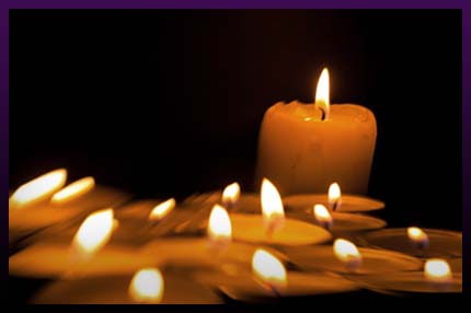 Candles spell to make someone fall in love